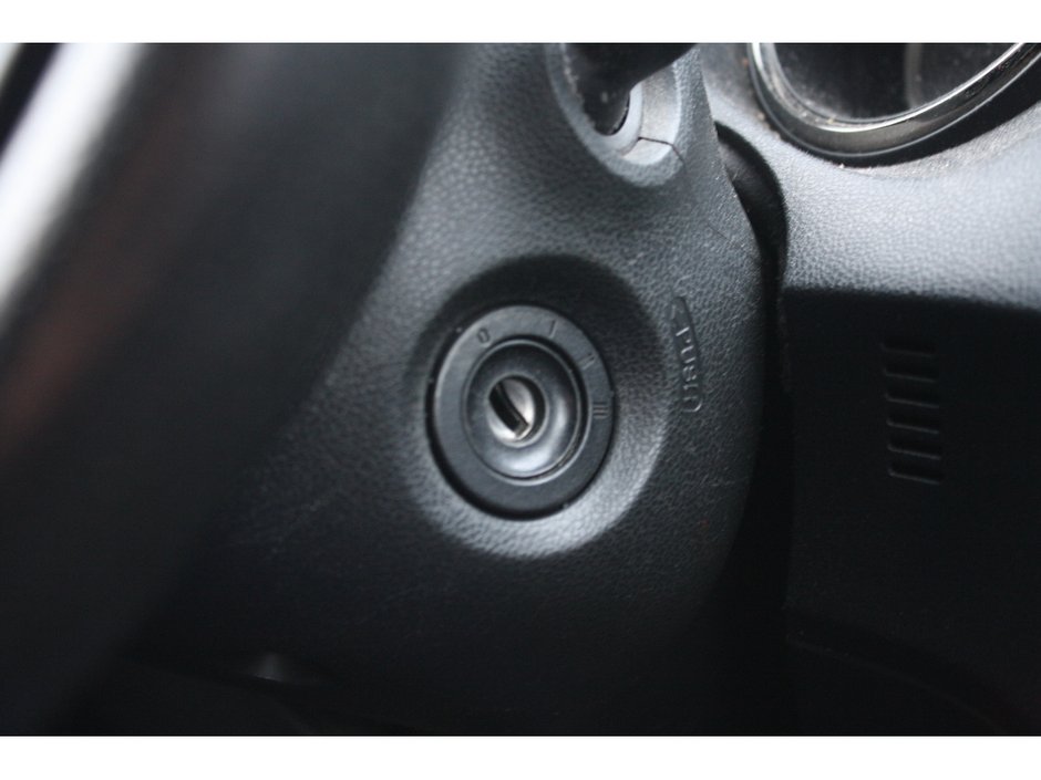 2013 Honda Fit Sport-14