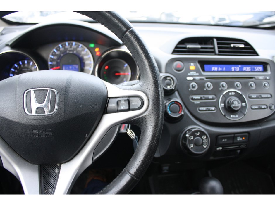 2013 Honda Fit Sport-15