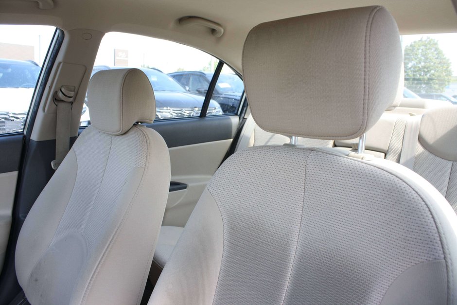 2008 Hyundai Accent-10