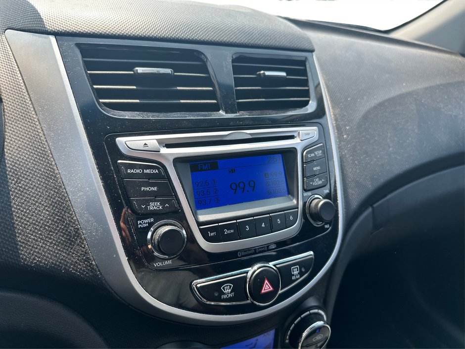 2014 Hyundai Accent GLS-19