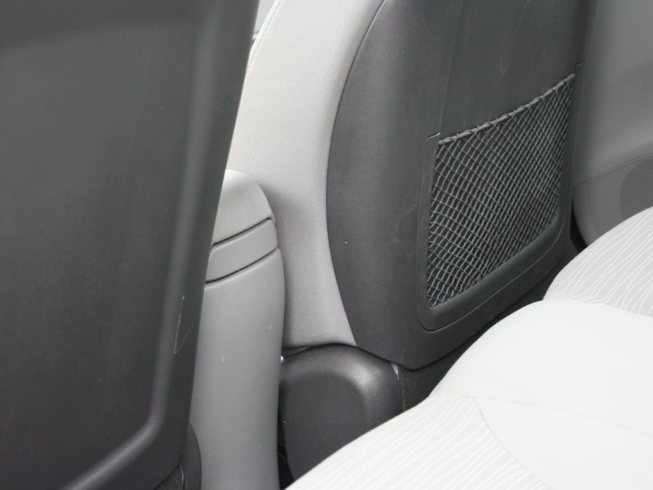 2016 Hyundai Accent GL-16