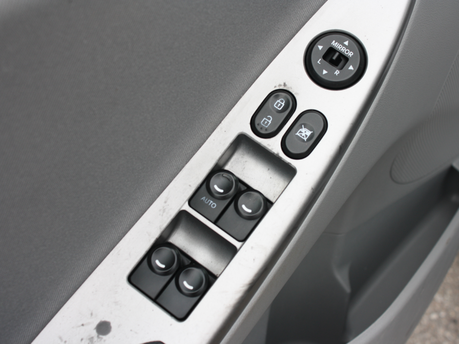 2016 Hyundai Accent GL-23