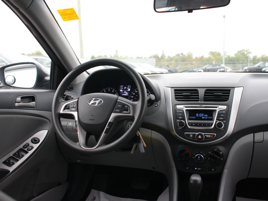 2016 Hyundai Accent GL-19