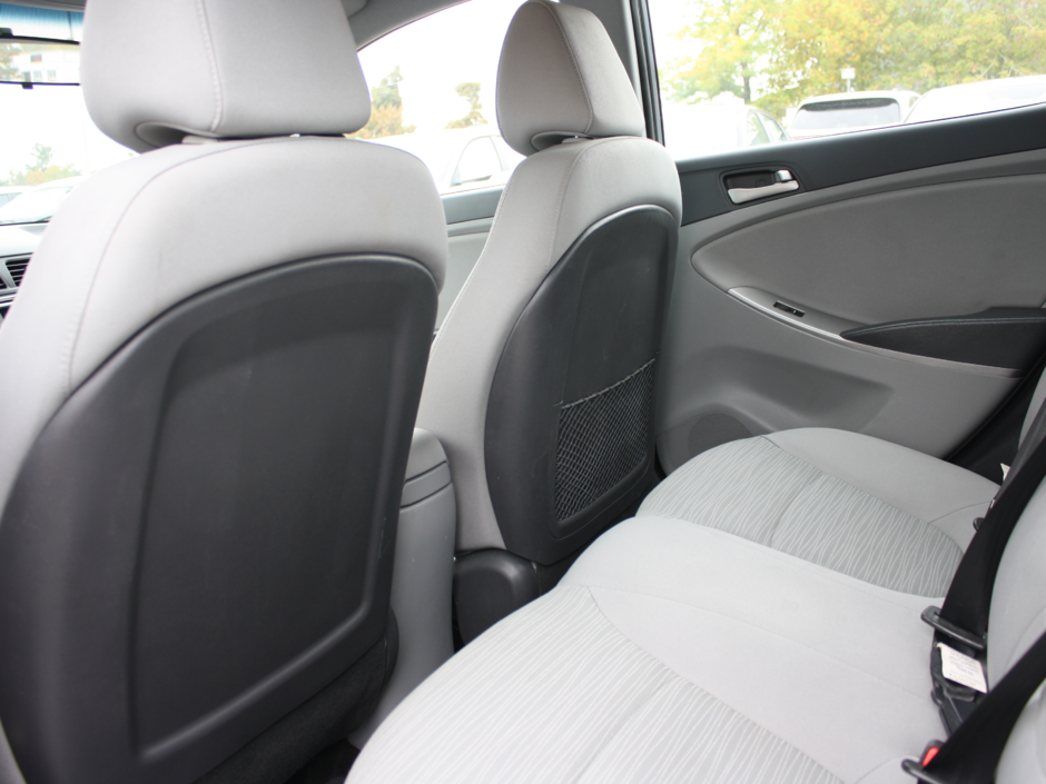 2016 Hyundai Accent GL-8