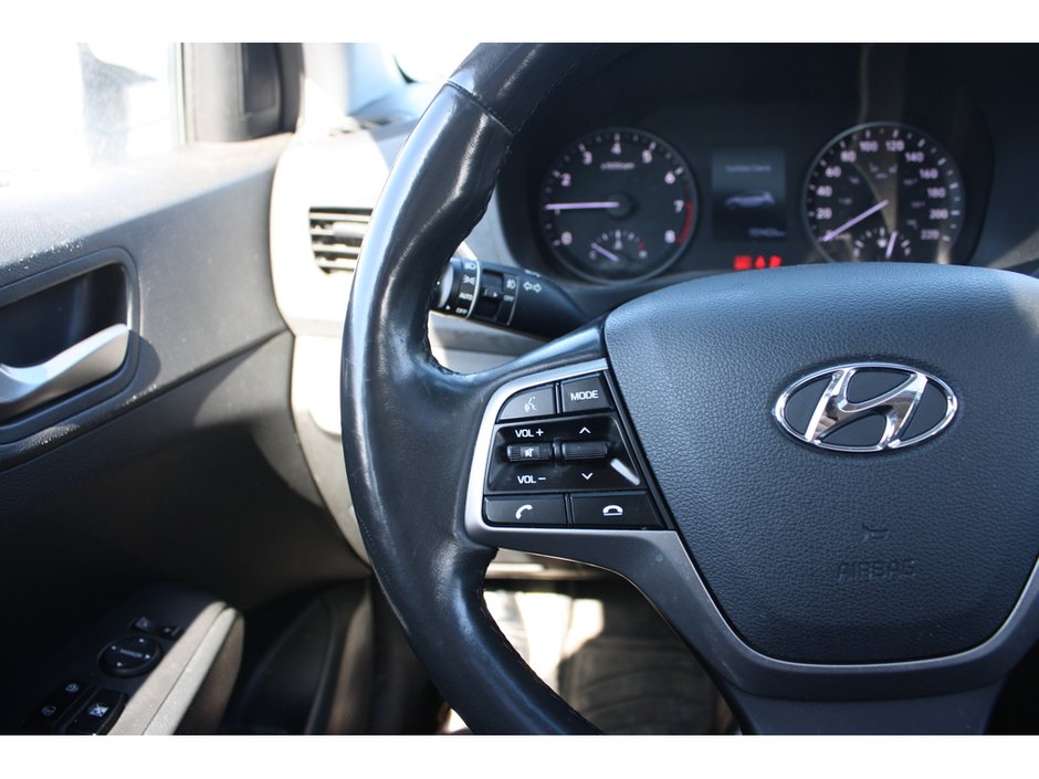 2020 Hyundai Accent Ultimate-14