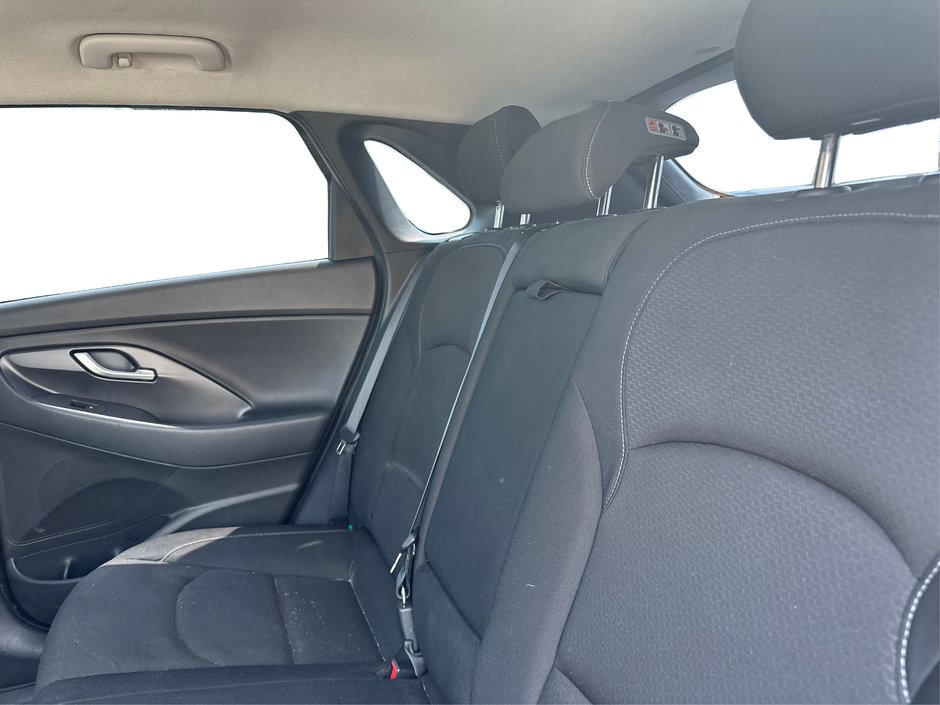 2018 Hyundai Elantra GT Base-9