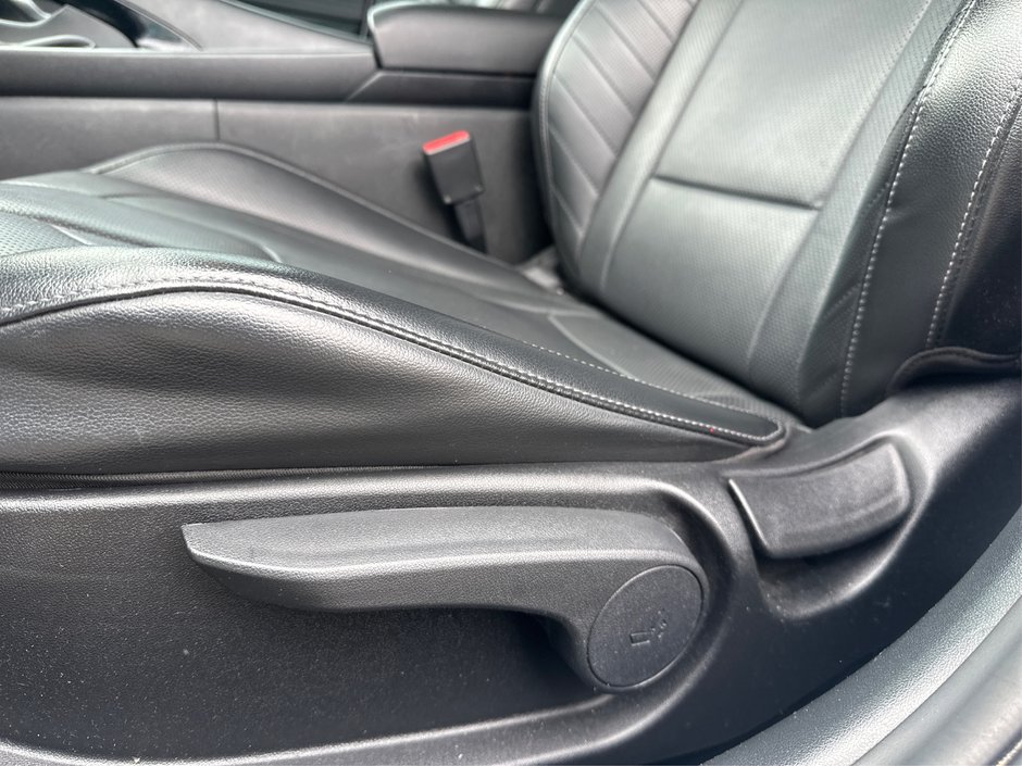 2023 Hyundai Elantra Hybrid LUXURY-12