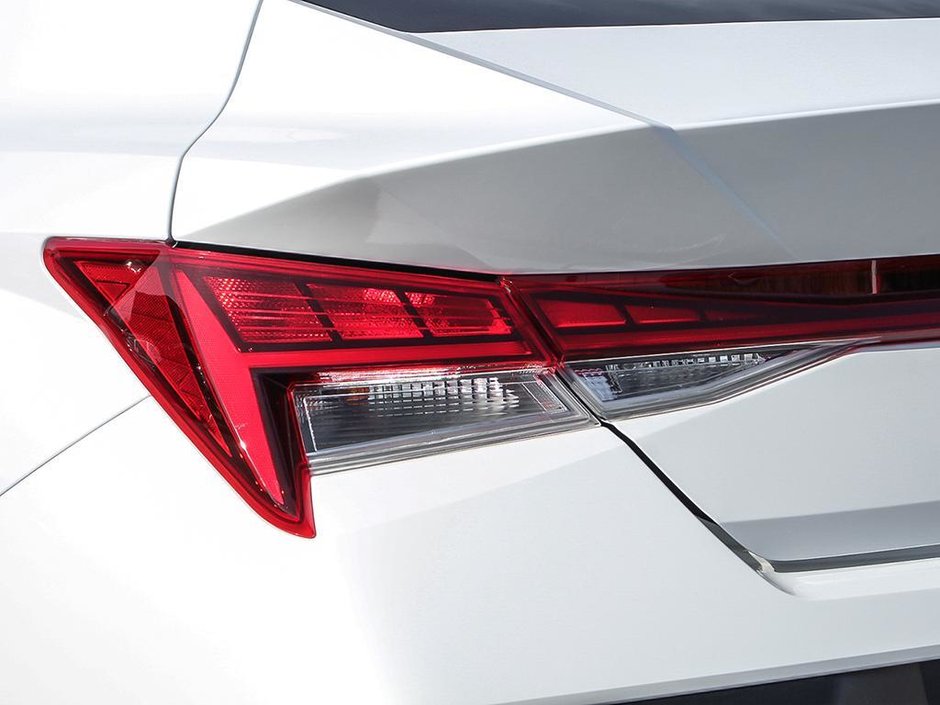 2025 Hyundai Elantra Hybrid Luxury-9