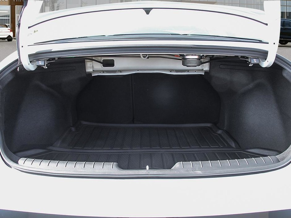 2026 Hyundai ELANTRA Hybrid Luxury-5