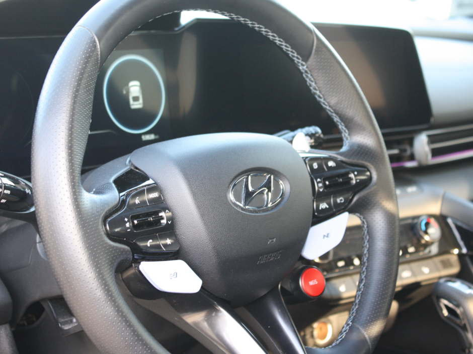 2023 Hyundai Elantra N Base-13