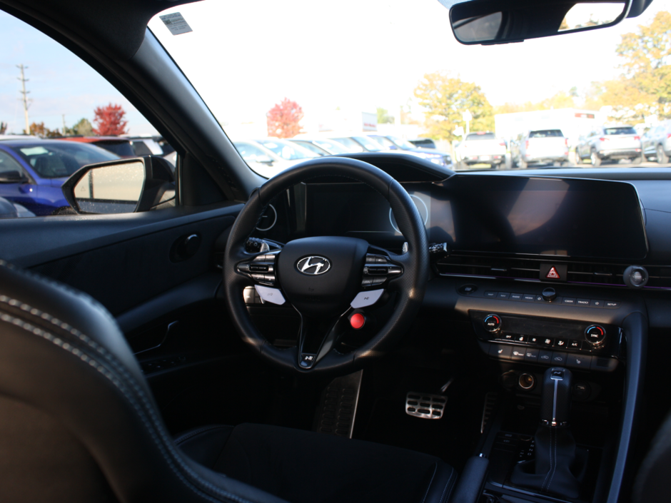 2023 Hyundai Elantra N Base-26