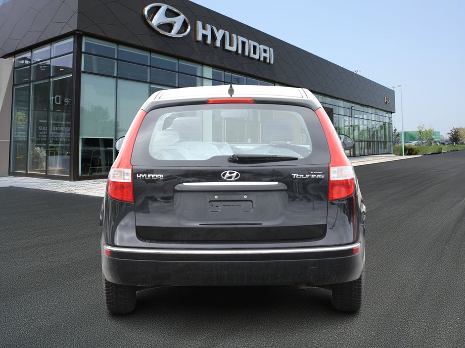 2011 Hyundai Elantra Touring GLS-4