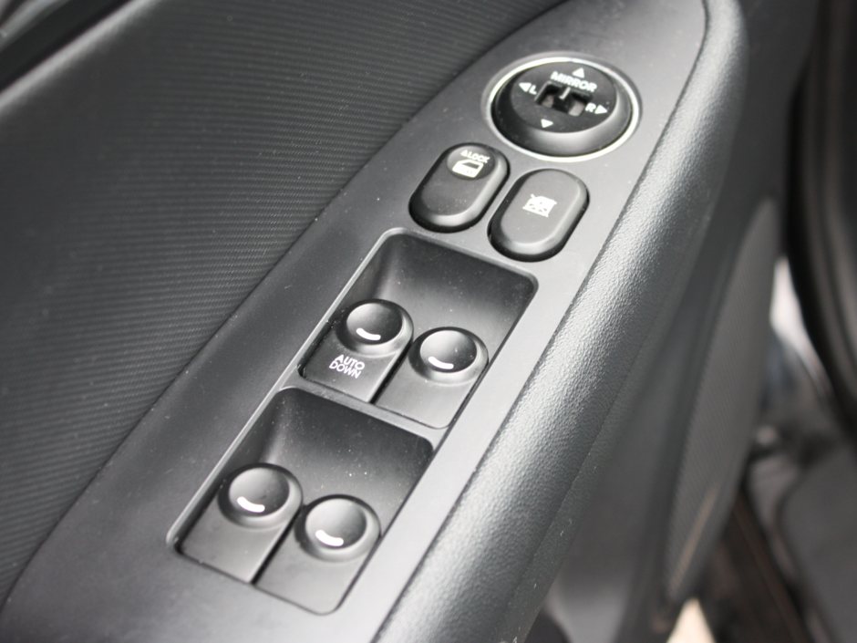 2011 Hyundai Elantra Touring GLS-6