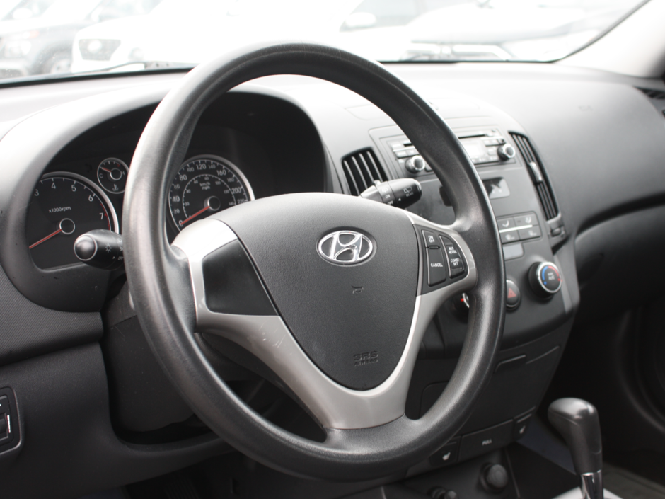 2011 Hyundai Elantra Touring GLS-9