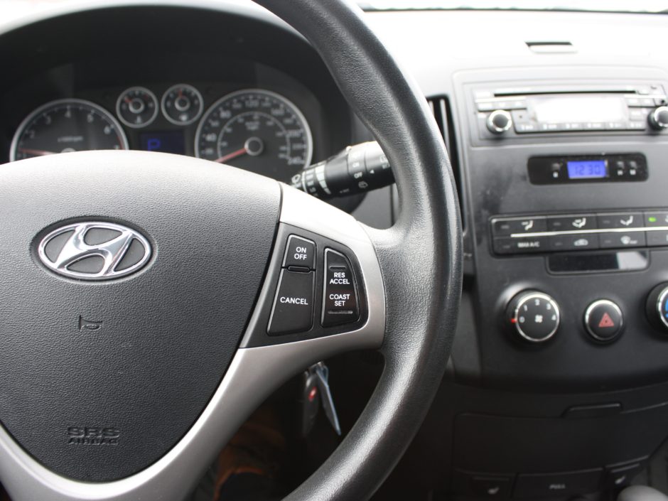 2011 Hyundai Elantra Touring GLS-14