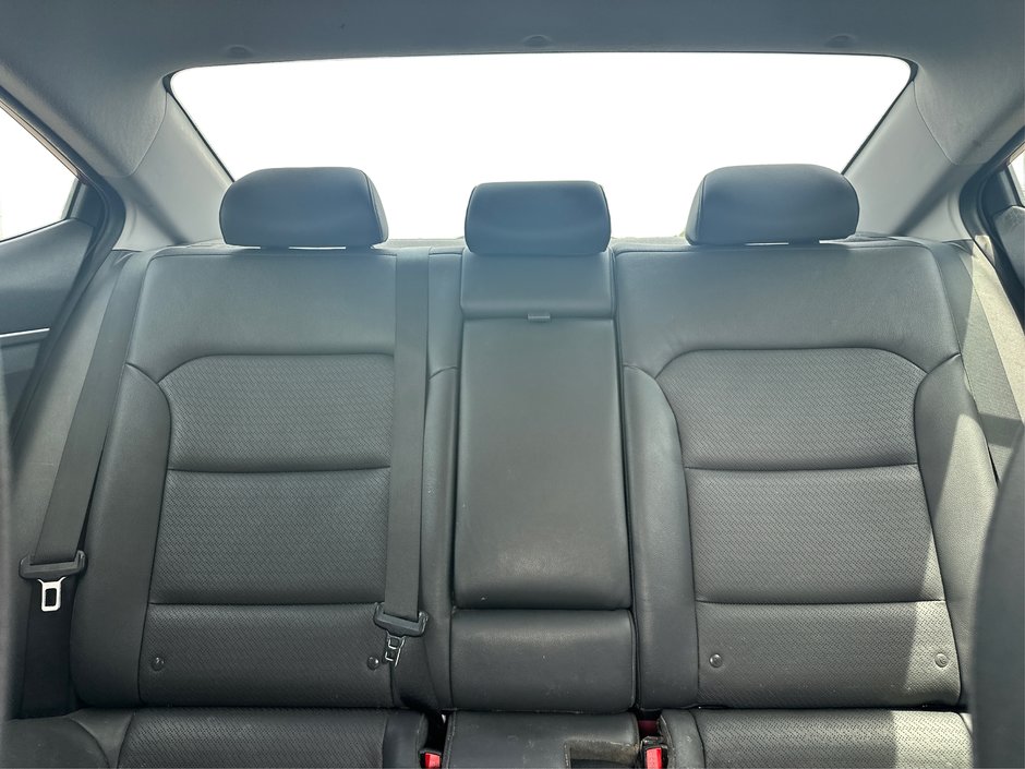2017 Hyundai Elantra Limited-10