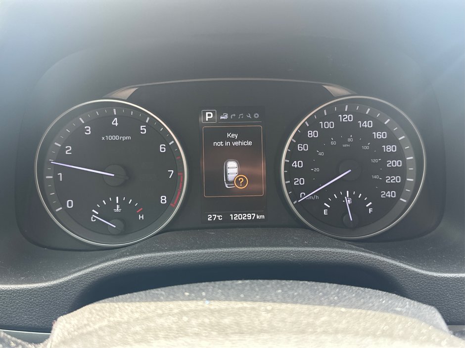 2017 Hyundai Elantra Limited-12