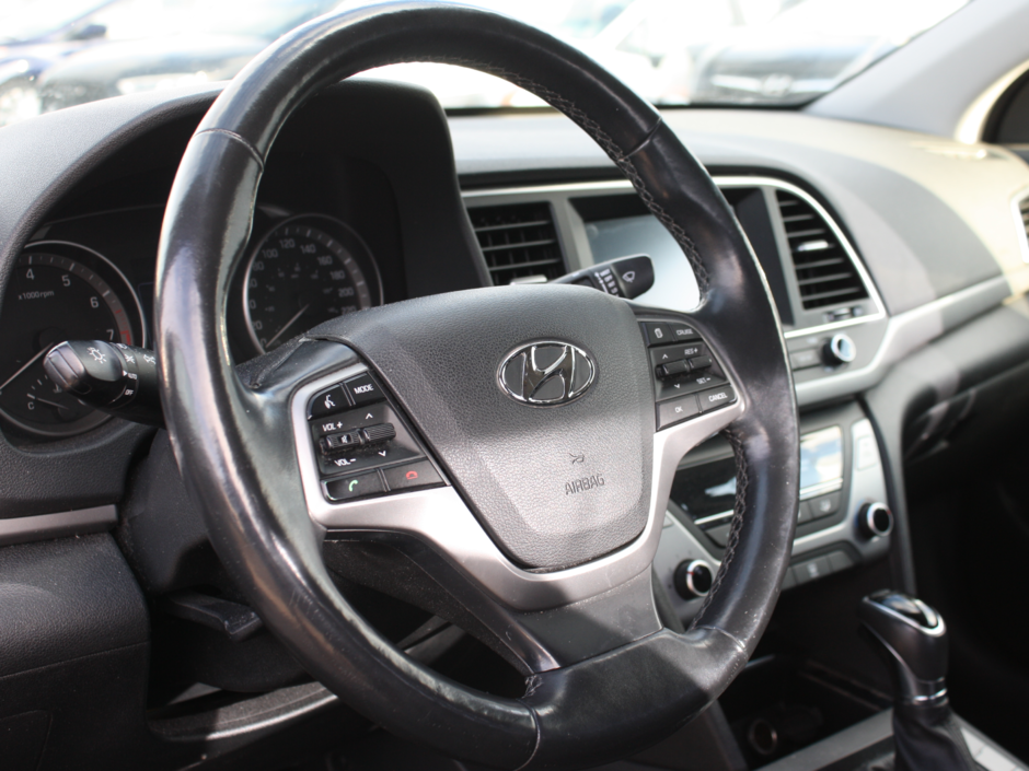 2017 Hyundai Elantra GL-9