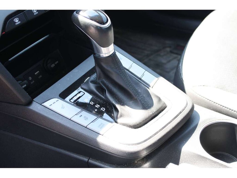 2018 Hyundai Elantra GLS-11