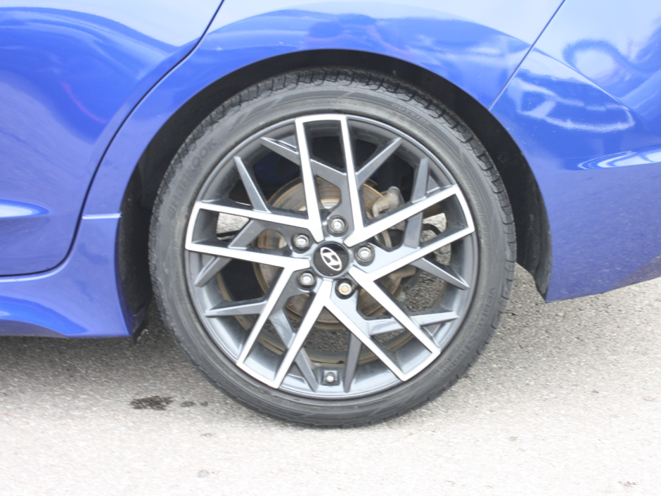 2019 Hyundai Elantra Sport-8