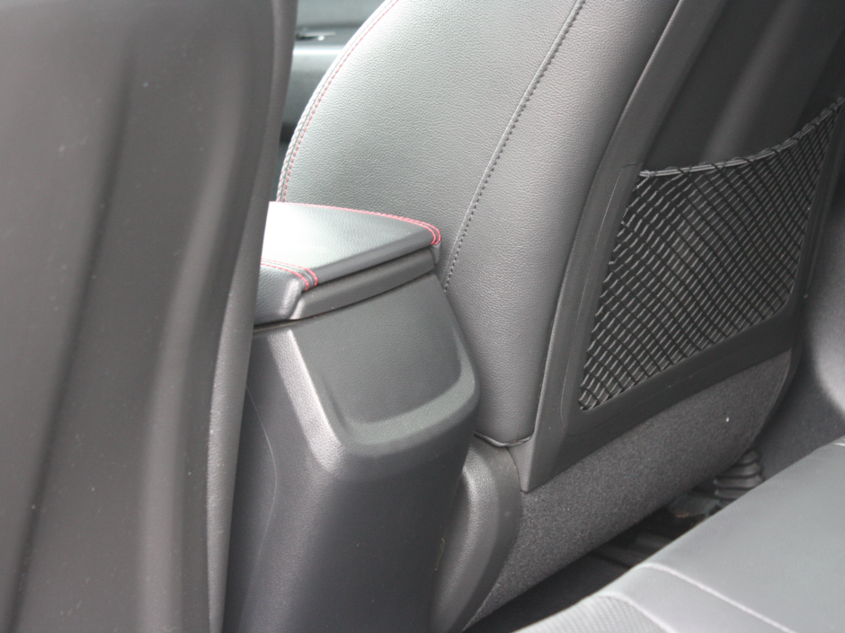 2019 Hyundai Elantra Sport-23