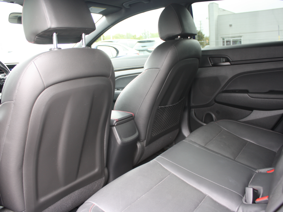 2019 Hyundai Elantra Sport-27