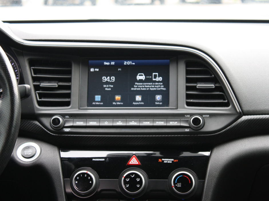 2019 Hyundai Elantra Sport-9