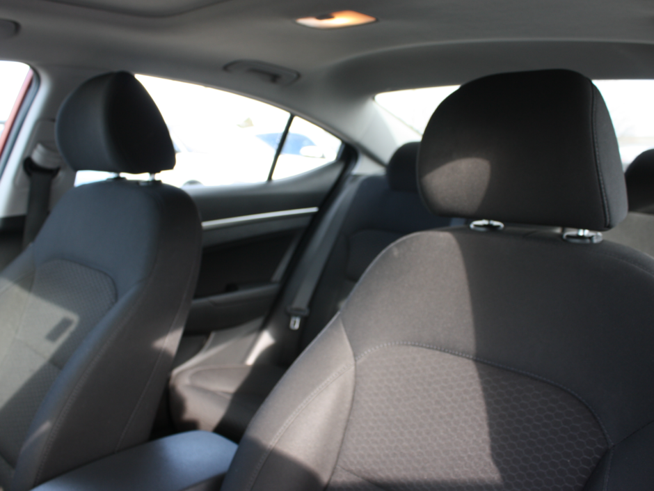 2020 Hyundai Elantra Luxury-8