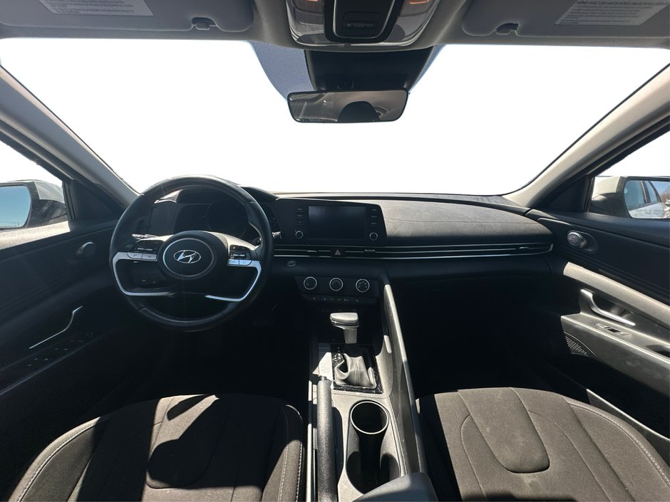 2022 Hyundai Elantra Preferred-18