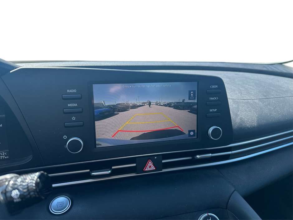 2022 Hyundai Elantra Preferred-19