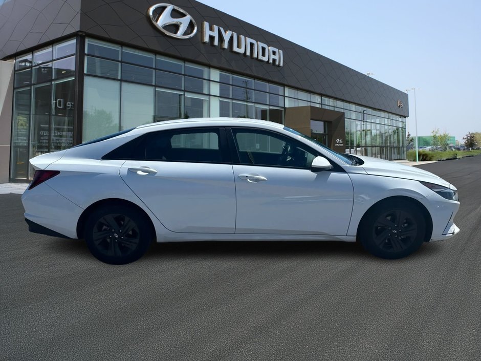 2022 Hyundai Elantra Preferred-3