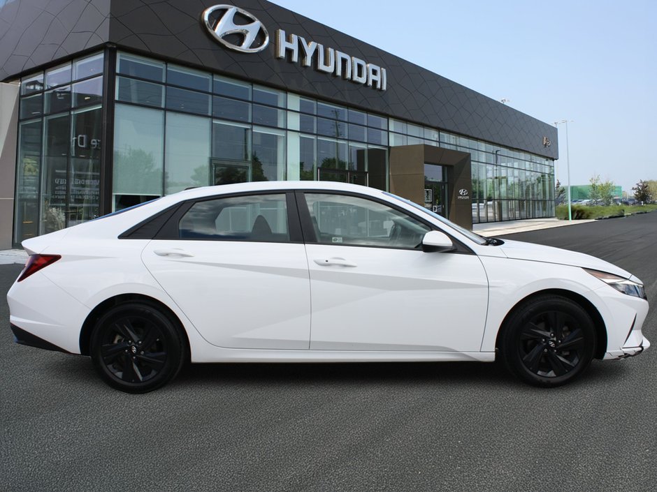2022 Hyundai Elantra Preferred-3