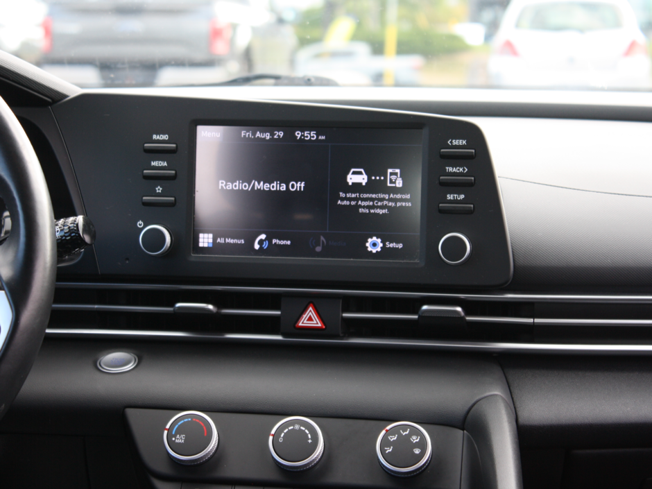 2022 Hyundai Elantra Preferred-8