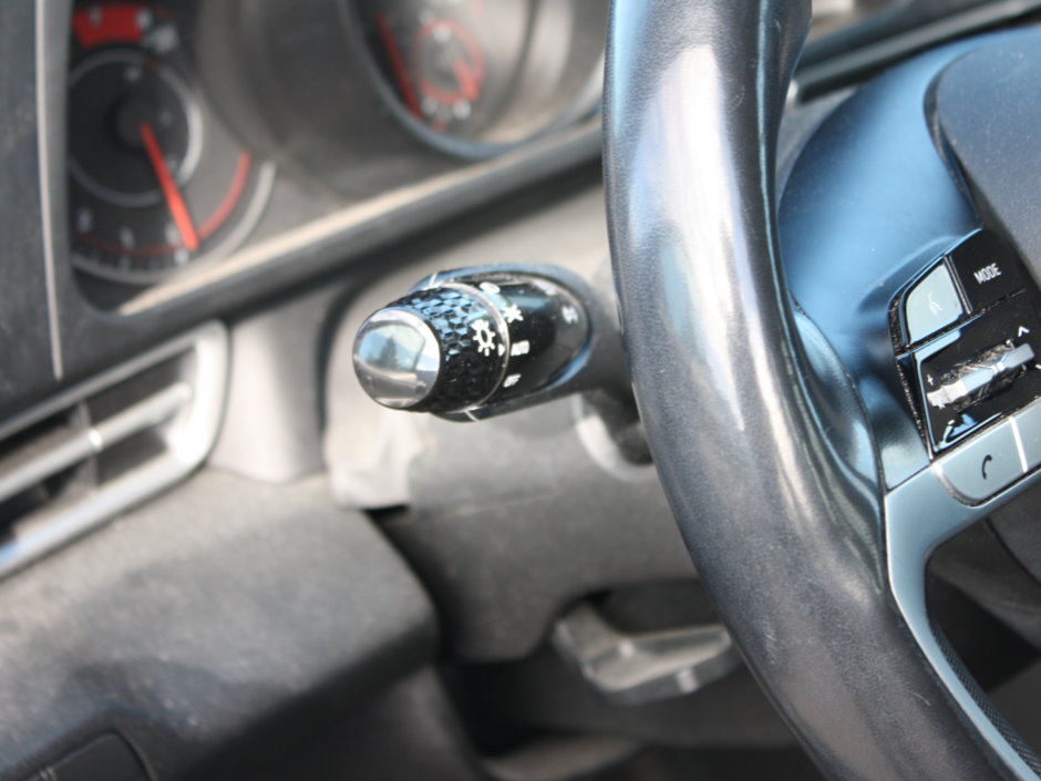 2022 Hyundai Elantra Preferred-18