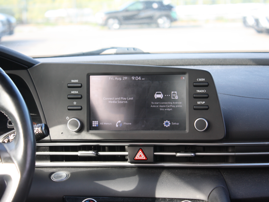 2022 Hyundai Elantra Preferred-11