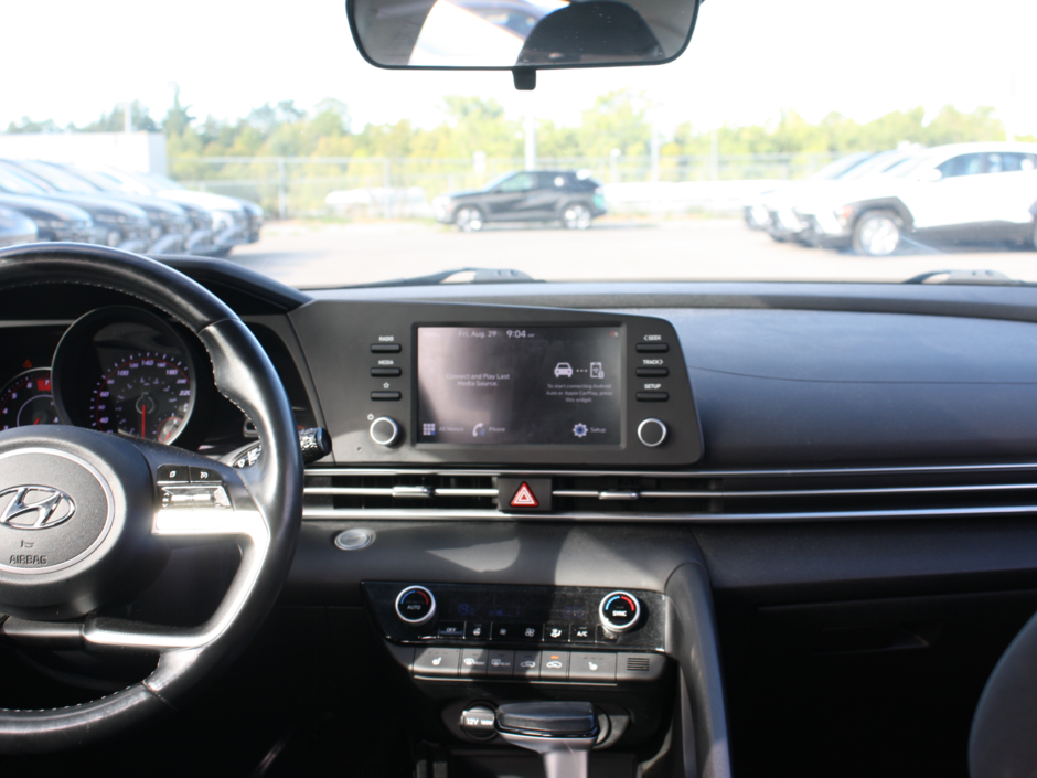 2022 Hyundai Elantra Preferred-15