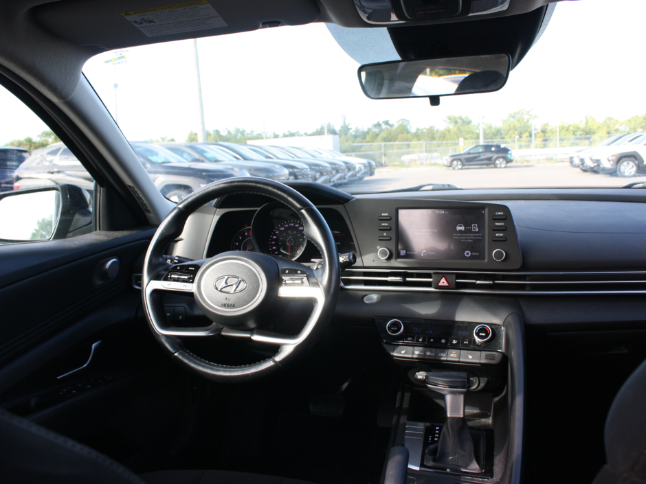 2022 Hyundai Elantra Preferred-23