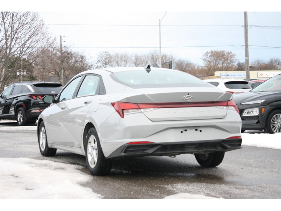 2022 Hyundai Elantra Essential-6