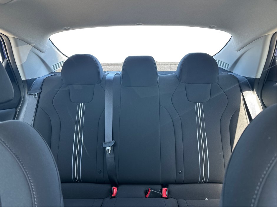2023 Hyundai Elantra Preferred-11