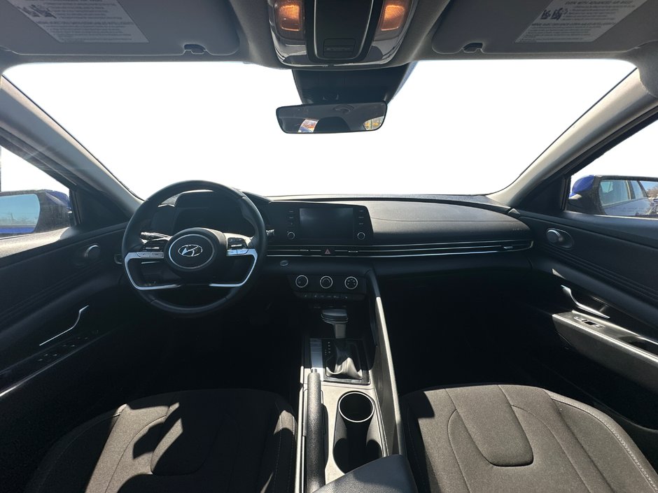 2023 Hyundai Elantra Preferred-18