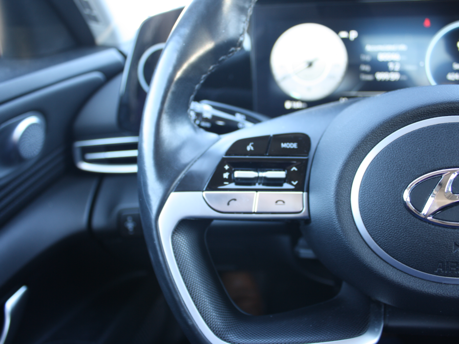 2023 Hyundai Elantra Luxury-20