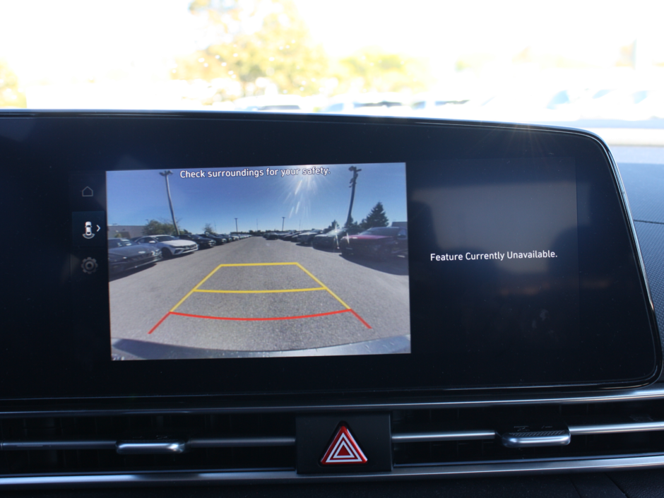 2023 Hyundai Elantra Luxury-23