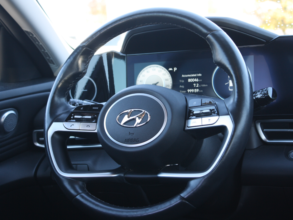 2023 Hyundai Elantra Luxury-29