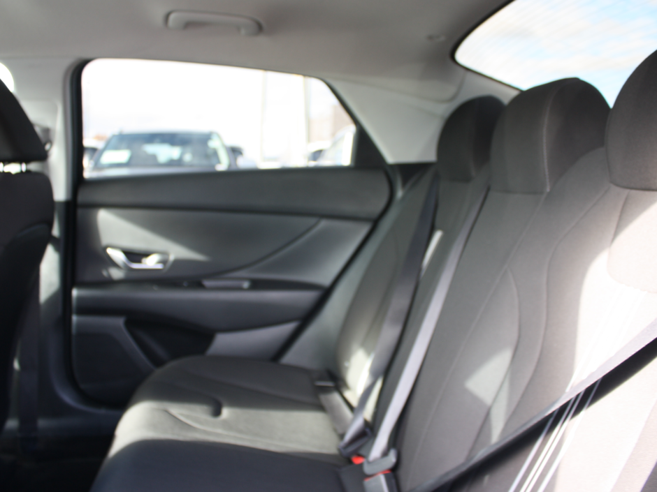 2023 Hyundai Elantra Preferred-16