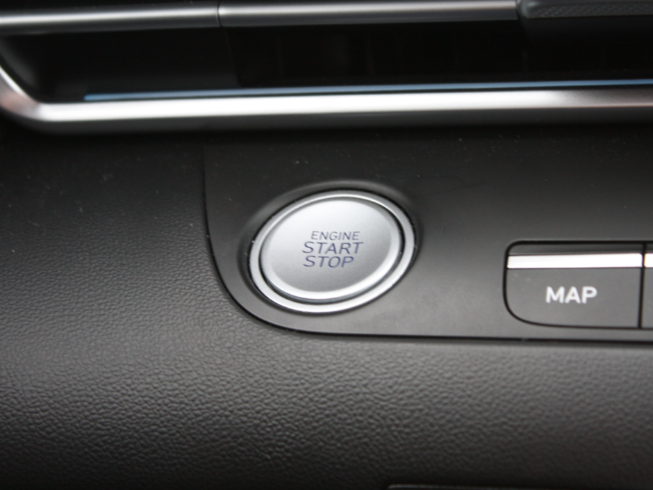 2023 Hyundai Elantra Luxury-12