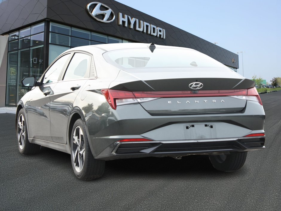 2023 Hyundai Elantra Luxury-5
