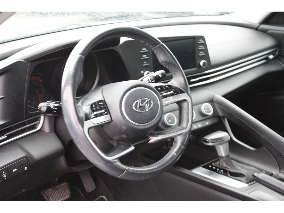 2023 Hyundai Elantra Preferred-11