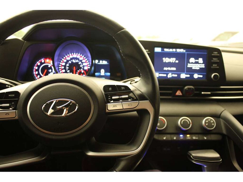 2023 Hyundai Elantra Preferred-14