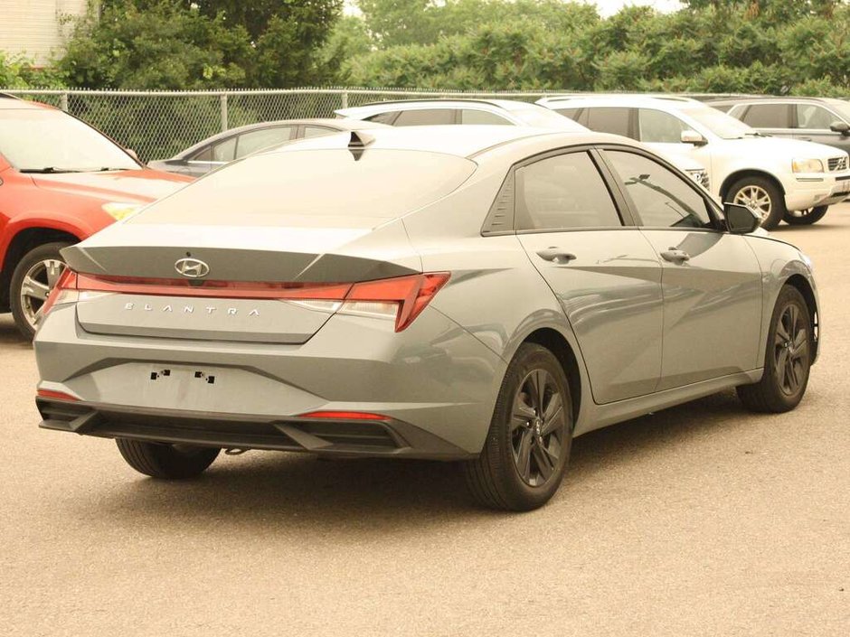 2023 Hyundai Elantra Preferred-3
