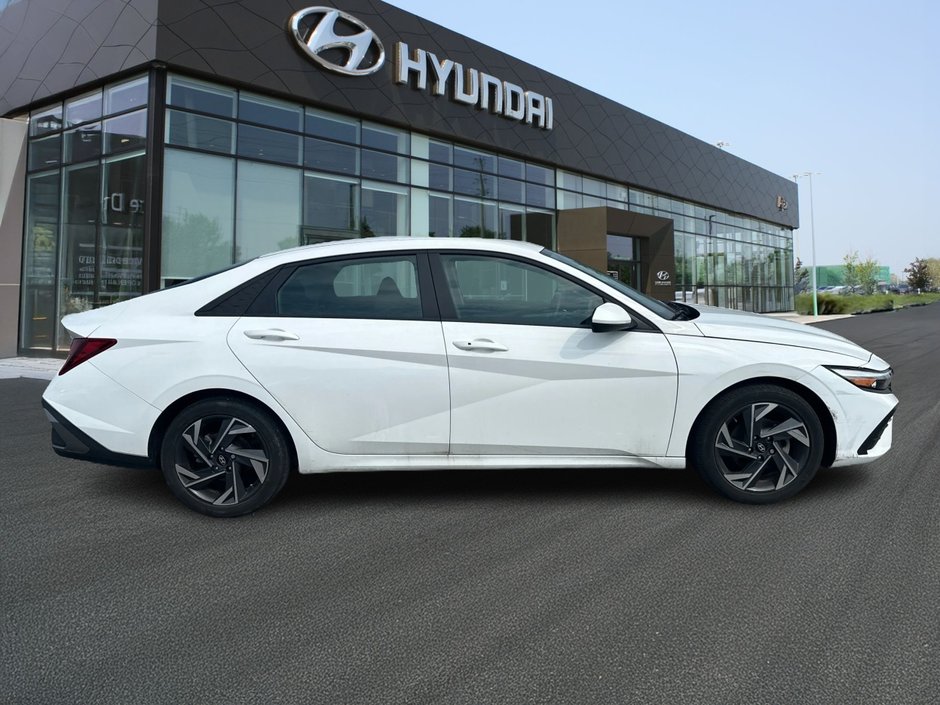 2024 Hyundai Elantra Preferred-3